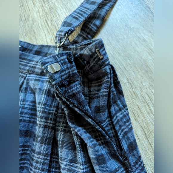Hot Topic Pleated Plaid Skater Skirt with Overall Suspender Straps - Picture 3 of 8